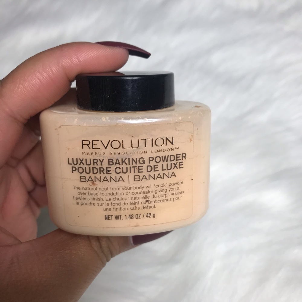 Makeup Revolution Banana Powder